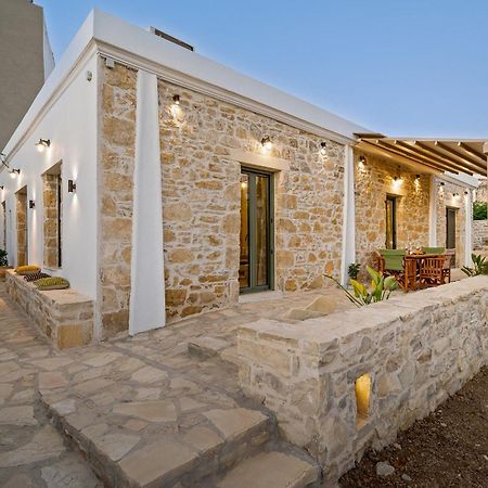 Papadia Luxury Apartments Pitsidia Bagian luar foto
