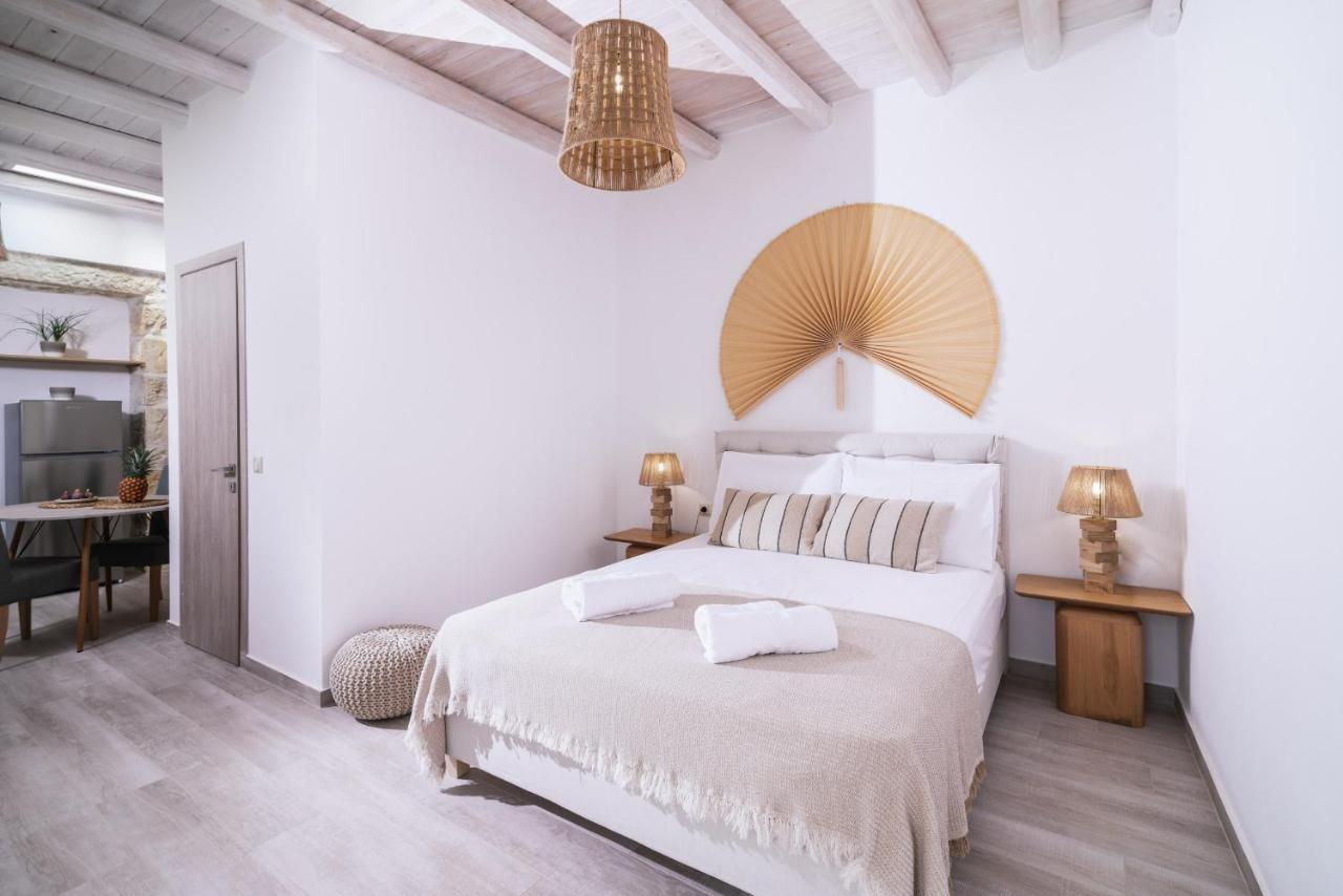 Papadia Luxury Apartments Pitsidia Bagian luar foto