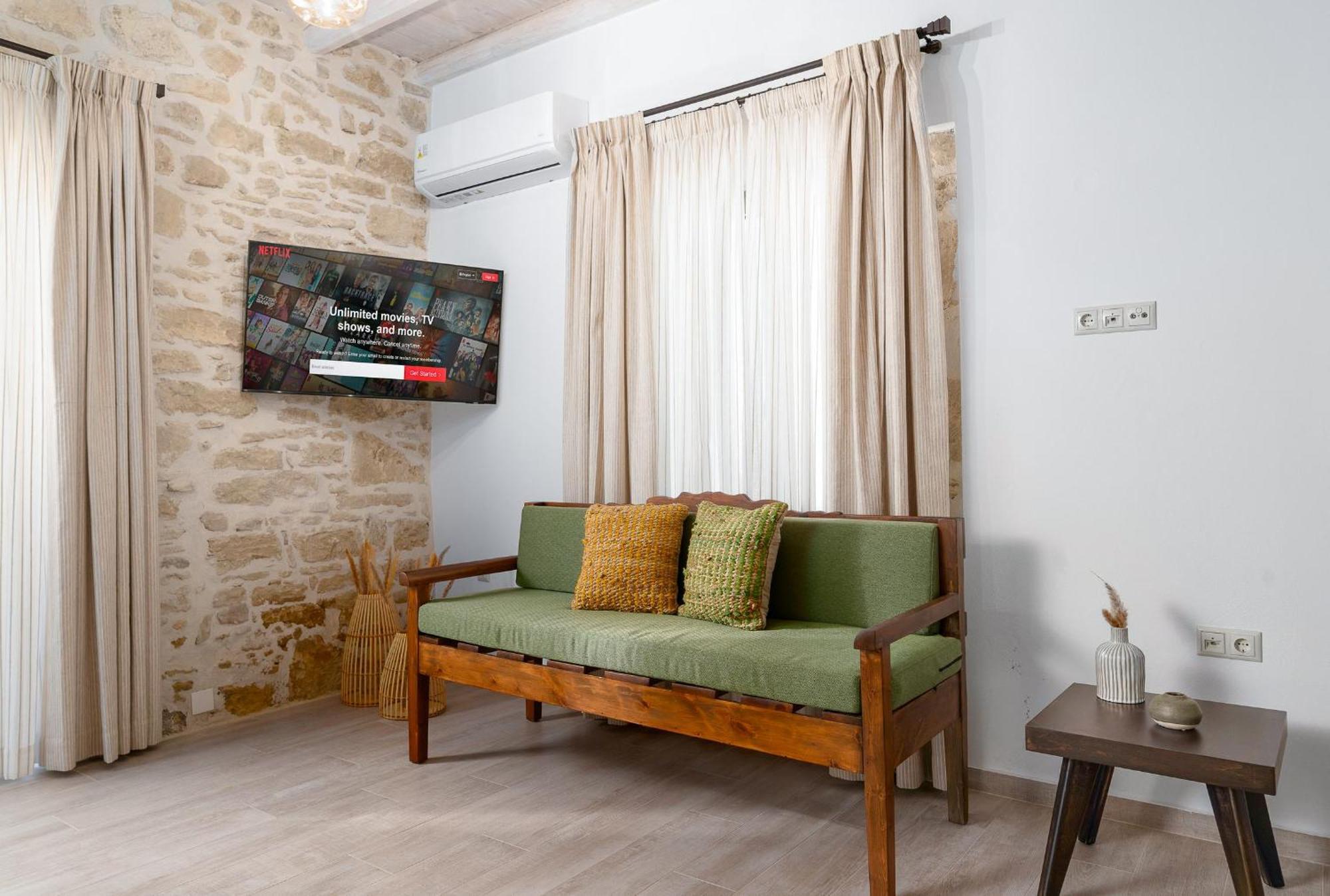 Papadia Luxury Apartments Pitsidia Bagian luar foto