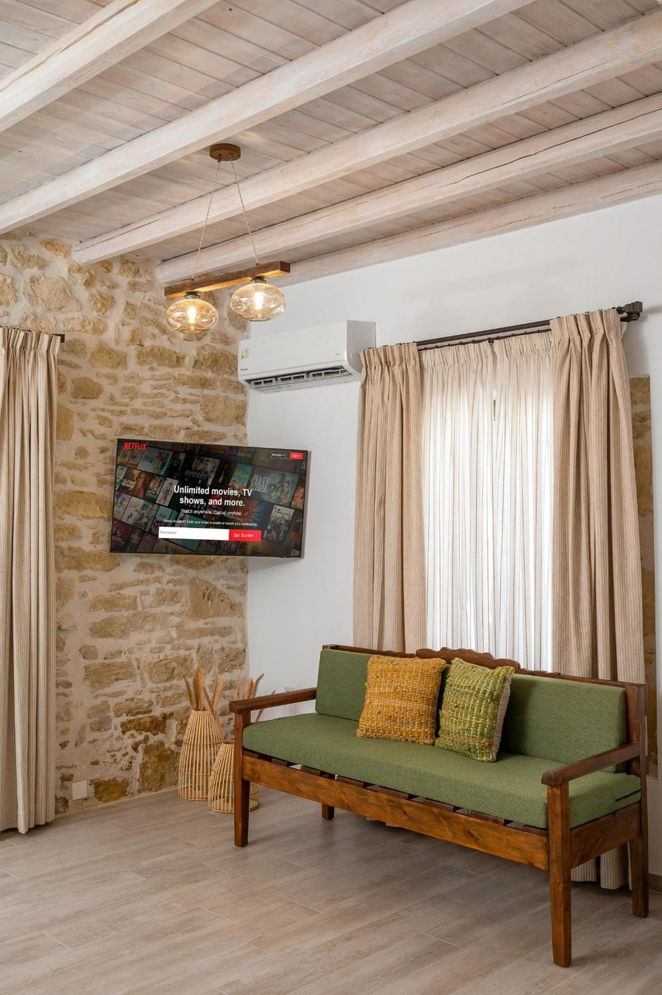 Papadia Luxury Apartments Pitsidia Bagian luar foto