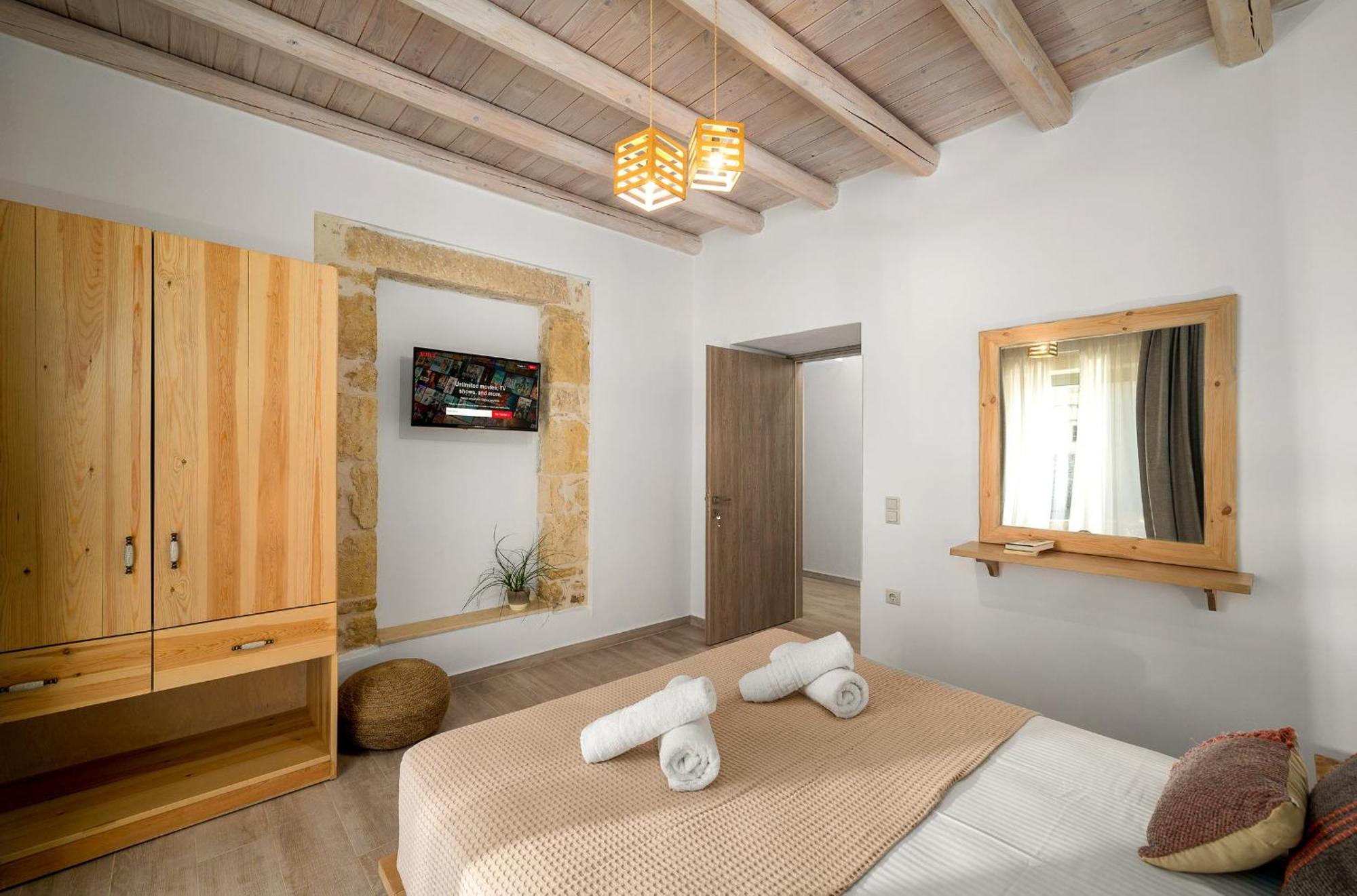 Papadia Luxury Apartments Pitsidia Bagian luar foto