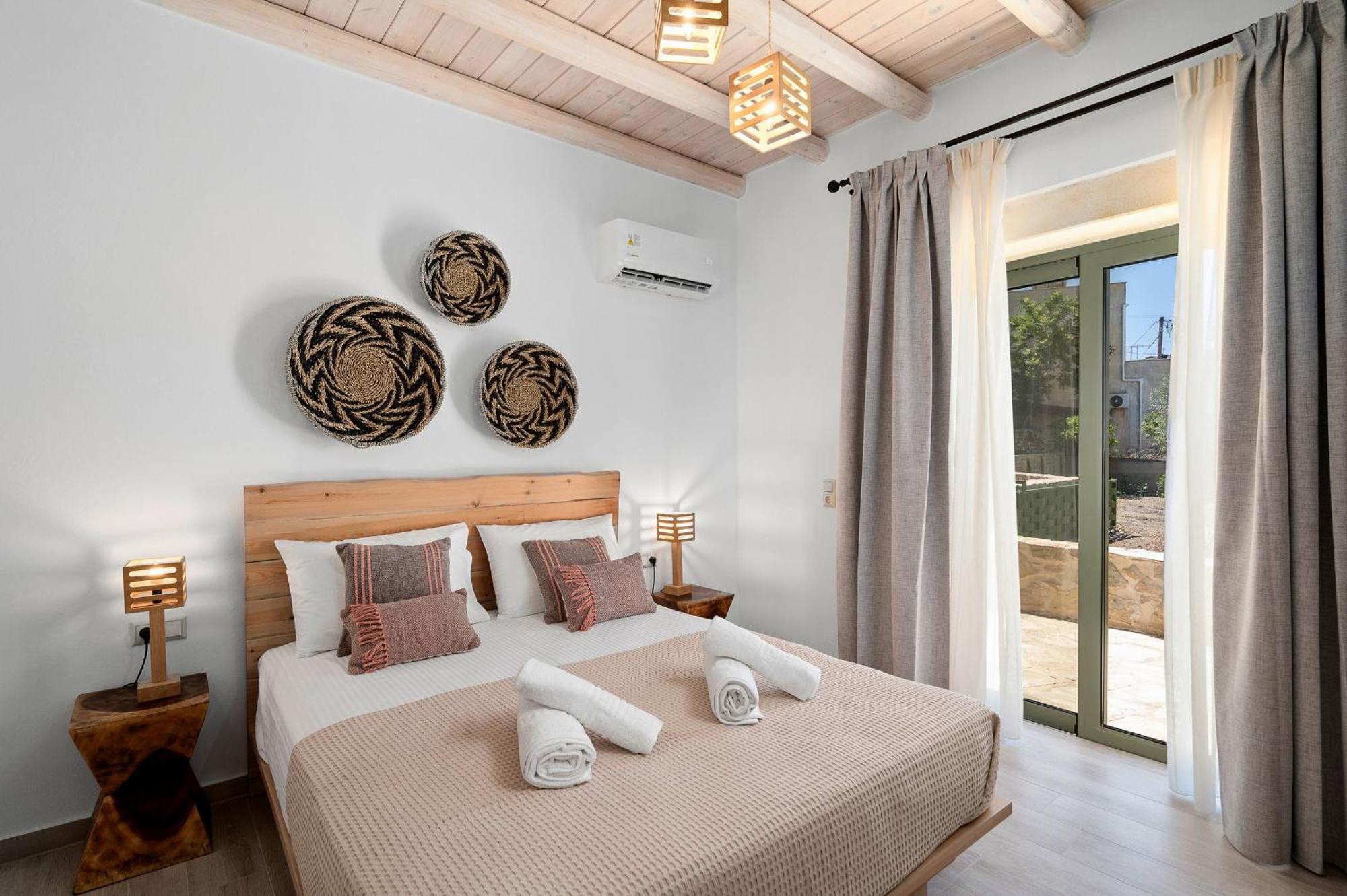 Papadia Luxury Apartments Pitsidia Bagian luar foto