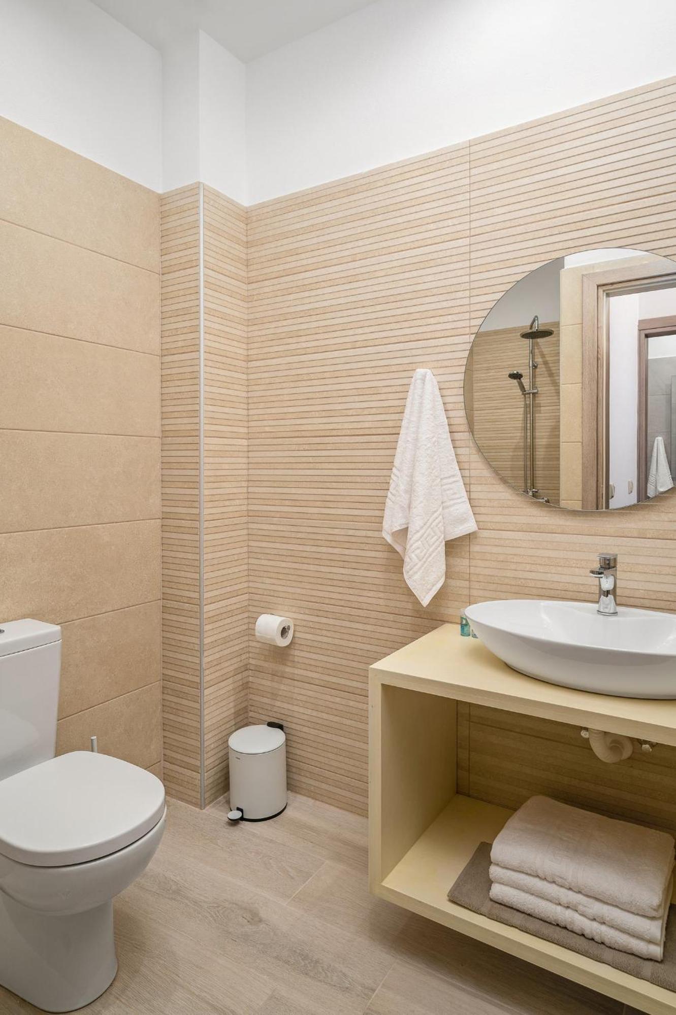 Papadia Luxury Apartments Pitsidia Bagian luar foto